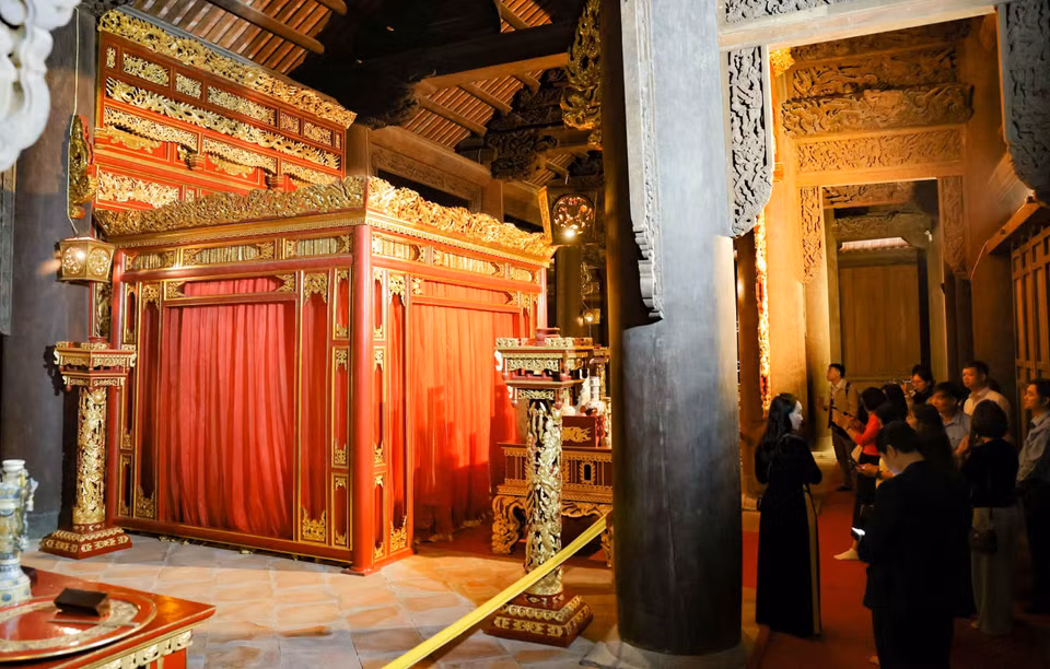 Restauración del lecho rocoso del dragón en la reliquia especial nacional de Lam Kinh. (Fuente: VNA)