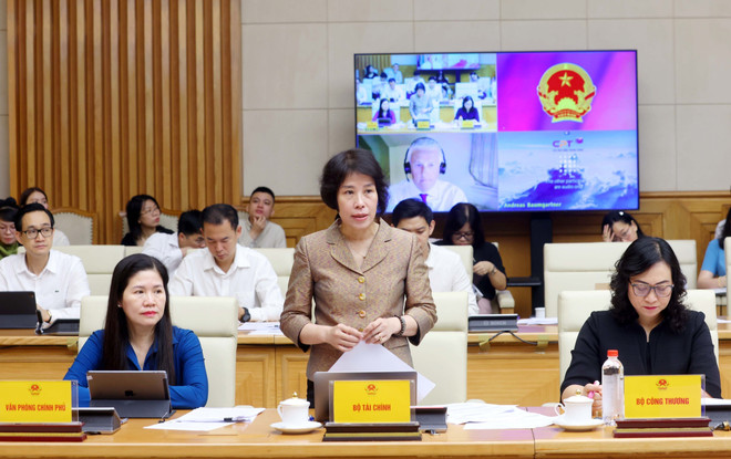 La viceministra de Finanzas Nguyen Thi Bich Ngoc habla en el evento. (Fuente: VNA) hoi-nghi-1.jpg