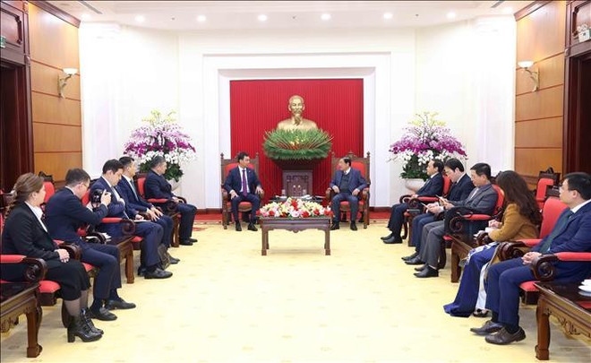 vna-potal-truong-ban-noi-chinh-trung-uong-tiep-doan-co-quan-chong-tham-nhung-cong-hoa-kazakhstan-stand.jpg