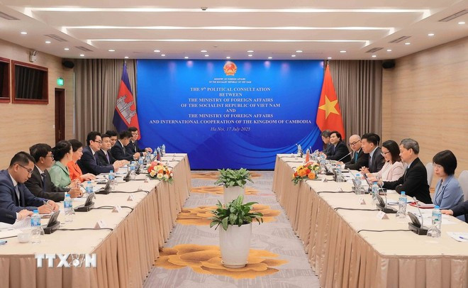 Panorama de la reunión. (Fuente: VNA) viet-nam-va-campuchia-tham-khao-chinh-tri-lan-thu-9-8153788.jpg