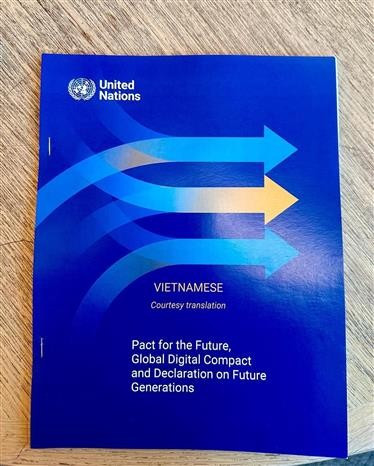 La versión en vietnamita del Pacto para el Futuro. (Fuente: VNA) vna-potal-thuc-day-da-ngon-ngu-trong-hoat-dong-cua-lien-hop-quoc-8157565.jpg