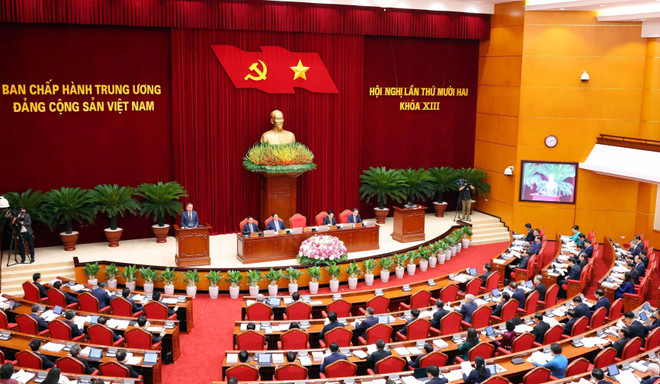 Panorama de la reunión. (Fuente: VNA) vna-potal-khai-mac-hoi-nghi-lan-thu-muoi-hai-ban-chap-hanh-trung-uong-dang-khoa-xiii-8155916.jpg