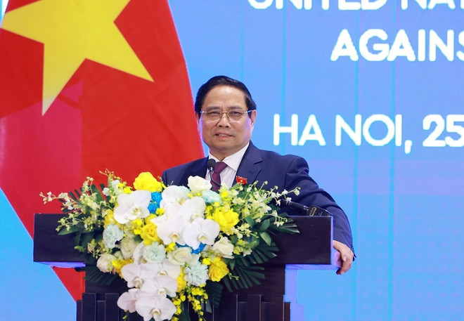 El primer ministro de Vietnam, Pham Minh Chinh, habla en el evento. (Fuente: VNA) 1761382398796.jpg