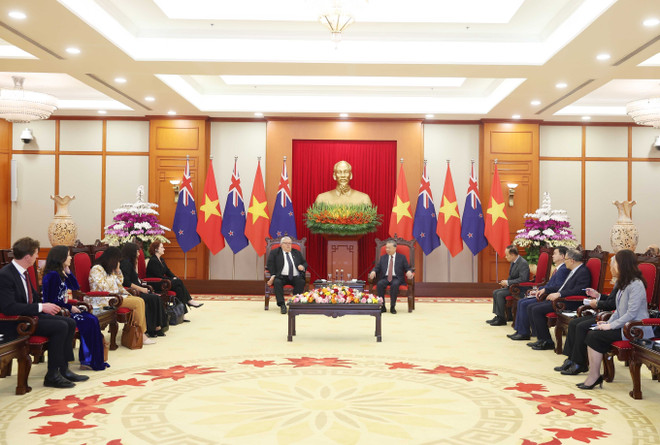 Panorama del evento. (Fuente: VNA) vna-potal-tong-bi-thu-to-lam-tiep-chu-tich-quoc-hoi-new-zealand-gerry-brownlee-8240821.jpg