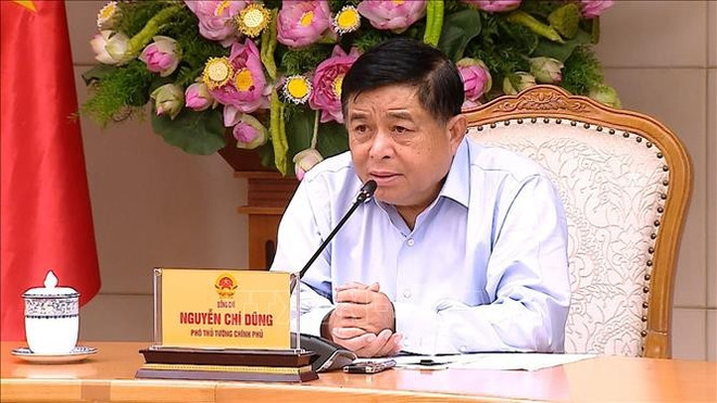 El viceprimer ministro vietnamita Nguyen Chi Dung habla en el evento. (Fuente: VNA) ptt-1.jpg