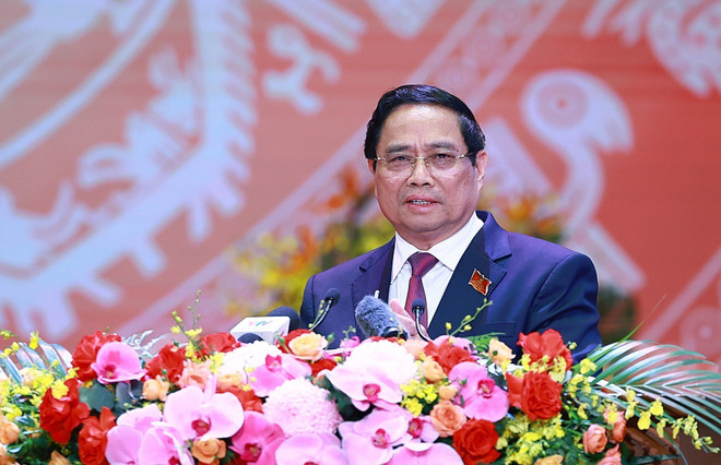 El primer ministro Pham Minh Chinh habla en el evento. (Fuente: VNA) vna-potal-tong-bi-thu-to-lam-du-le-ky-niem-80-nam-thanh-lap-chinh-phu-8222379.jpg