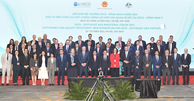 Vietnam fue la sede del Foro Ministerial OCDE-ASEAN en 2023. (Fuente: VNA) viet-nam-dang-cai-to-chuc-dien-dan-bo-truong-oecd-dong-nam-a-nam-2023-tai-ha-noi-17491171691001698649149.png