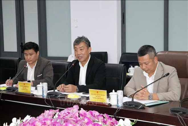 lanh-dao-tinh-vinh-long-lam-viec-voi-tap-doan-wago-nhat-ban-stand-5885.jpg