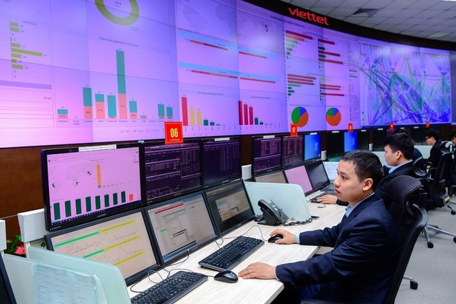 Operaciones en el Grupo de Industria Militar y Telecomunicaciones de Vietnam (Viettel). (Fuente: VNA) viettel-3752.jpg
