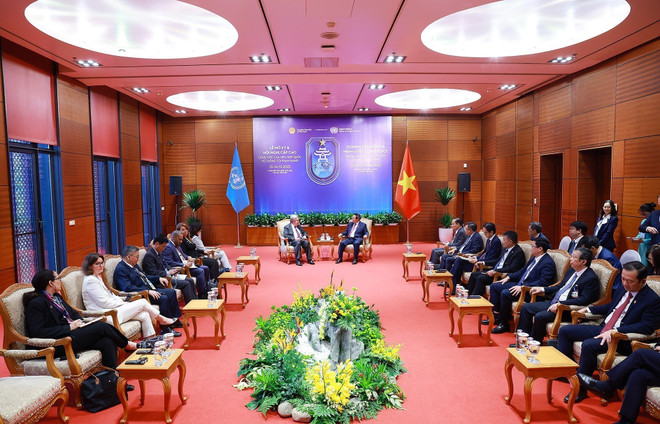 Panorama del encuentro. (Fuente: VNA) vna-potal-cong-uoc-ha-noi-thu-tuong-pham-minh-chinh-gap-tong-thu-ky-lien-hop-quoc-8362556.jpg