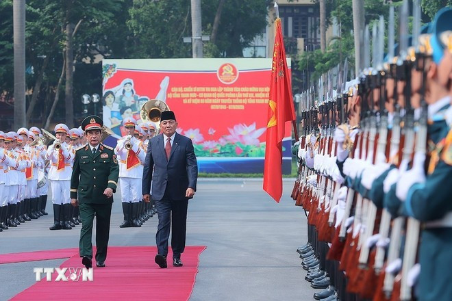 En el acto de recepción. (Fuente: VNA) viet-nam-indonesia-2.jpg
