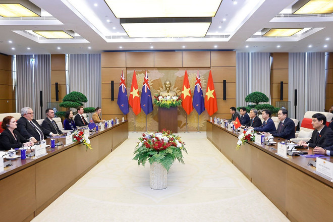 Panorama de la reunión (Foto: VNA) vna-potal-chu-tich-quoc-hoi-tran-thanh-man-hoi-dam-voi-chu-tich-quoc-hoi-new-zealand-8240252.jpg