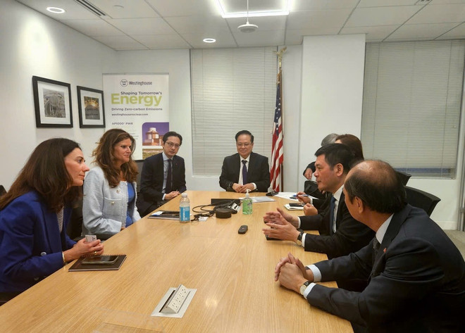 El ministro Nguyen Hong Dien trabaja con Westinghouse, una de las corporaciones líderes mundiales en tecnología de energía nuclear. (Foto: moit.gov.vn) tap-doan.jpg