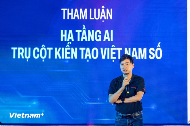 Nguyen Hoang Hung, director de Tecnología de Viettel AI. (Foto: Vietnam+) ai-day-2025-1-4.jpg