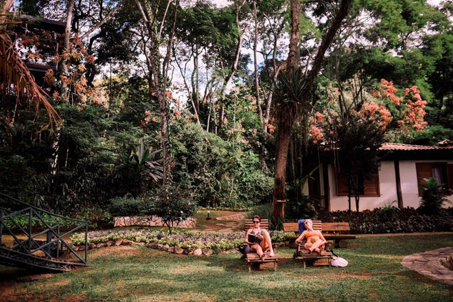 Alojarse en lugares cercanos a la naturaleza es una tendencia elegida por muchos turistas. (Foto: Vietnam+) ux-passport-to-immortality-brazil-credits-bookingcom-gettyimages-2166679063.jpg
