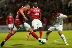 En el partido amistoso entre Manchester Reds y estrellas vietnamitas (Fuente: VNA)