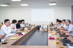 En la sesión de trabajo (Fuente: VNA)