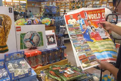 Los juguetes de Lego de la Copa Mundial 2026 en una librería del centro comercial Aeon Mall Ha Dong, Hanoi (Fuente: VNA) 