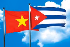 Entre dos pueblos: Voces de Vietnam y Cuba 