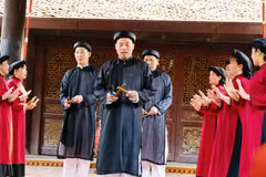 Una actuación del canto Xoan en la ciudad de Viet Tri de la provincia de Phu Tho. (Fuente: VNA) 