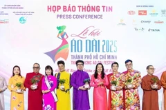 En la conferencia de prensa del Festival del Ao Dai de Ciudad Ho Chi Minh 2025 (Fuente: VNA) 