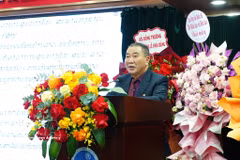 Bui Xuan Bien, presidente del Consejo Universitario de la FBU, pronuncia un discurso en la ceremonia (Fuente: VNA)