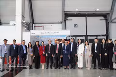 La delegación de trabajo de la provincia de Quang Ninh participa en INNOPROM 2026. (Foto: VNA) 