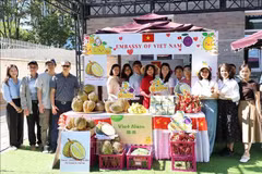 El stand de durían de la embajada vietnamita en China. (Fuente: VNA)