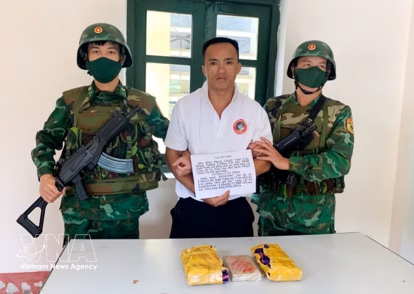 Lương Văn Thoi (nacido en 1997), detenido por tráfico de drogas. Foto transmitida por la VNA