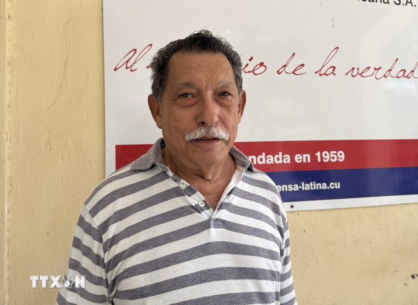 El periodista Roberto Molina de Prensa Latina. Foto: VNA