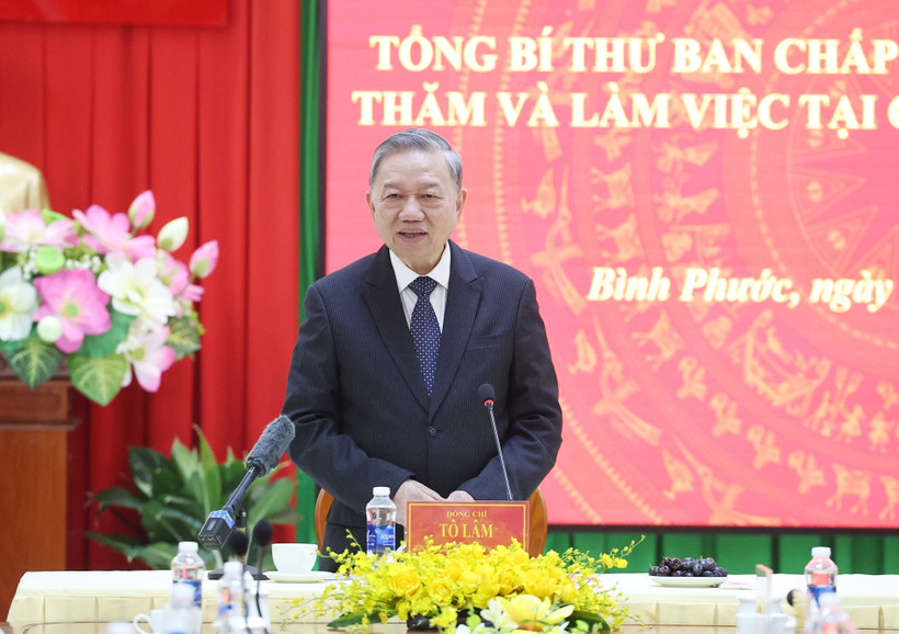 El secretario general del Partido Comunista de Vietnam, To Lam, en la reunión con la Policía de Binh Phuoc. (Fuente: VNA)