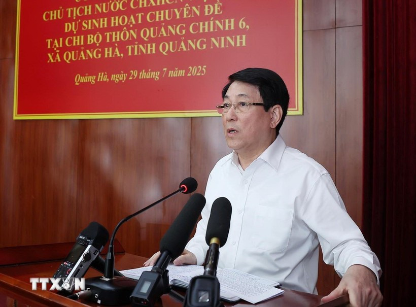 El presidente Luong Cuong habla en la reunión. (Foto: VNA)