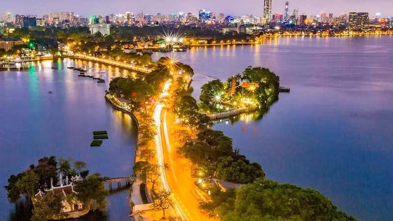 El Lago del Oeste se iluminará en el Concierto de Luz – Año Nuevo 2025. (Fuente: nhandan.vn) 