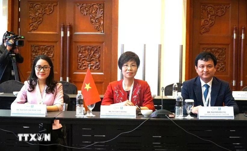 La delegación de la VNA, encabezada por la directora general Vu Viet Trang, en la reunión del Comité Ejecutivo de la OANA en Malasia. (Foto: VNA)