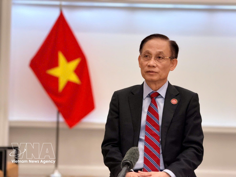 El miembro del Buró Político y canciller Le Hoai Trung. (Foto: VNA)