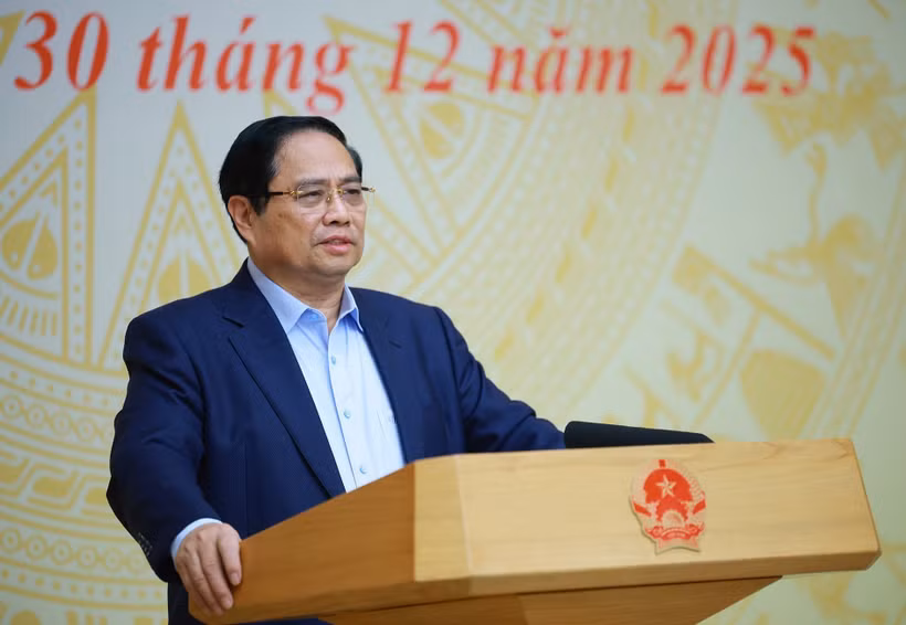 El primer ministro de Vietnam, Pham Minh Chinh, presidió hoy la conferencia de balance preliminar de la Campaña Quang Trung. (Foto: VNA)