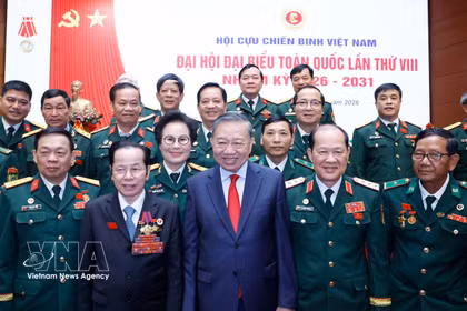 El secretario general del Partido Comunista de Vietnam y presidente del Estado, To Lam, y delegados. (Fuente: VNA)