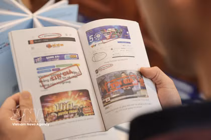 Manual para combatir las noticias falsas y la desinformación en internet. (Fuente: VNA)