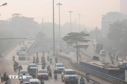 Las calles de Hanoi están envueltas en smog debido a la contaminación. (Fuente: VNA)