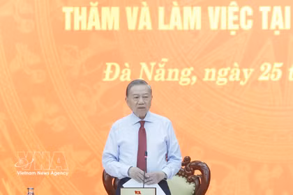 El secretario general del Partido Comunista de Vietnam y presidente de la República, To Lam, habla en el evento. (Fuente: VNA)