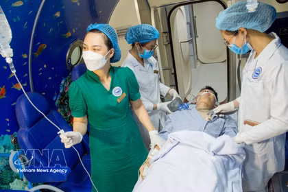 Tratamiento de pacientes mediante oxigenoterapia hiperbárica. (Fuente: VNA)