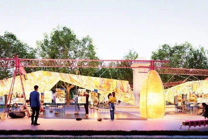 Una exposición única realizada con papel Do tradicional y materiales reciclados en el jardín de flores de Dien Hong. (Fuente: nhandan.vn)