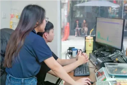 Autoridades competentes brindarán apoyo a las empresas en el proceso de digitalización. (Fuente: baodautu.vn)