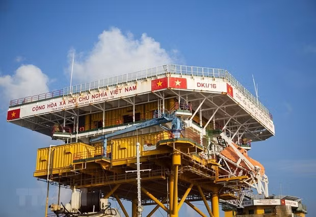 La plataforma DK1/16 en el bajío de Phuc Tan (Fuente: VNA)