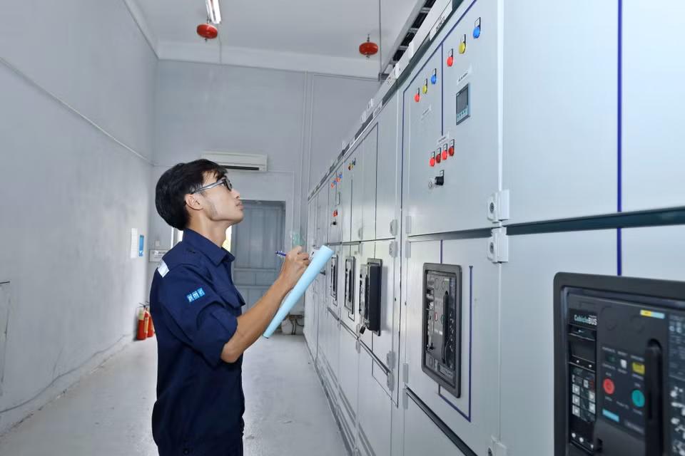 A partir de su entrada en operación en 2018, VNPT ha implementado el control de energía mediante el establecimiento de la Junta de Gestión Energética y la emisión de políticas energéticas y planes de ahorro de energía anuales y quinquenales. (Fuente:VNA)