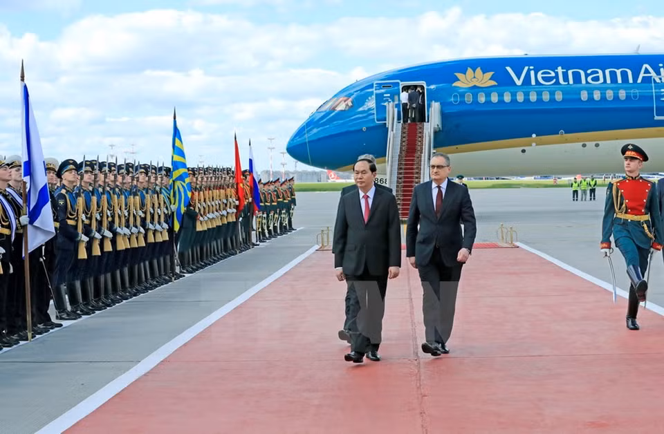 La recepción de Dai Quang en el aeropuerto (Fuente: VNA)