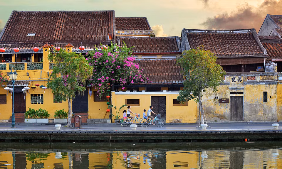 El ritmo de vida pacífico es habitual de la gente de Hoi An. (Foto: VNP)