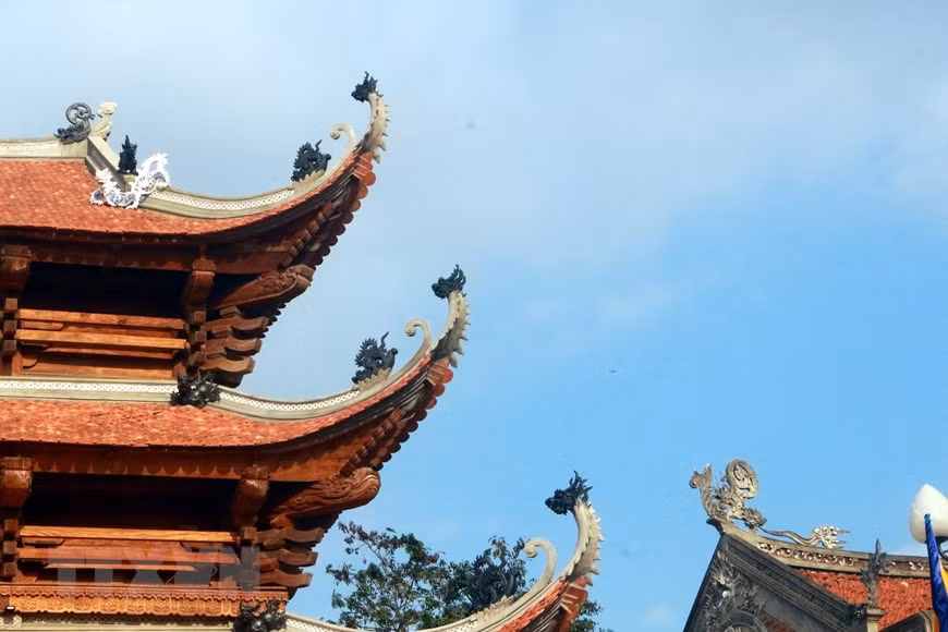 La parte superior de la pagoda se construye según el estilo de arquitectura de la dinastía Tran (Fuente: VNA)
