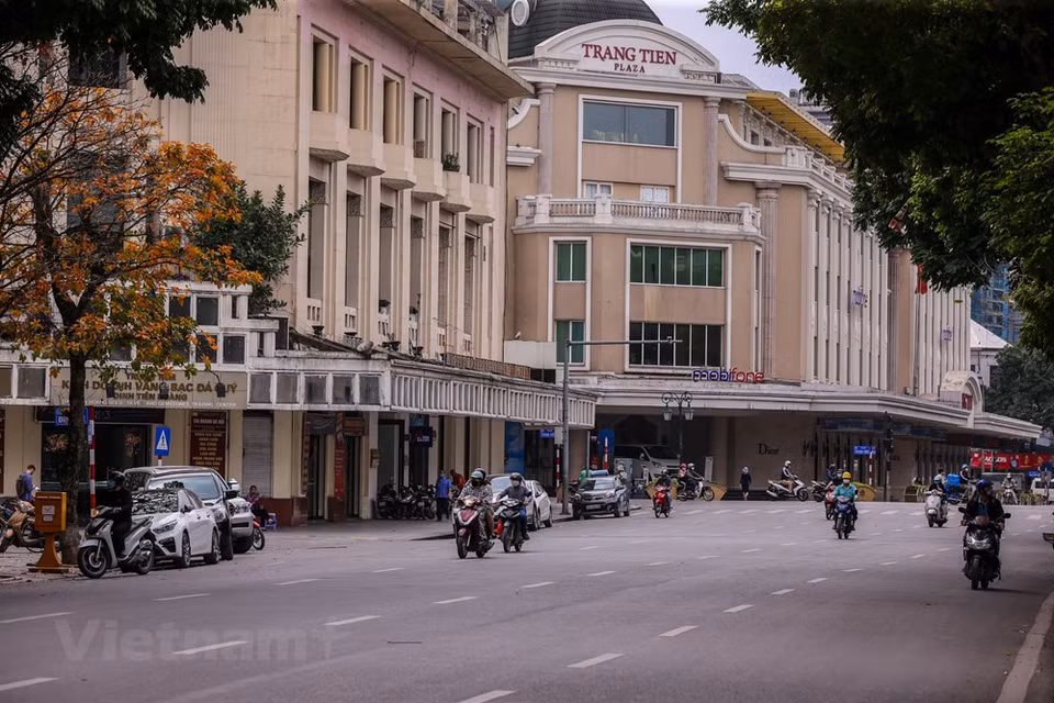 En los días en que la COVID-19, la gente se restringía a salir a las calles, lo que hacía que las calles de Hanoi quedaran casi desiertas. (Foto: Vietnam+)