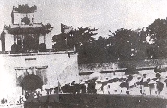 La gente de Thua Thien-Hue participó en la toma del poder el 23 de agosto de 1945 (Foto: VNA)